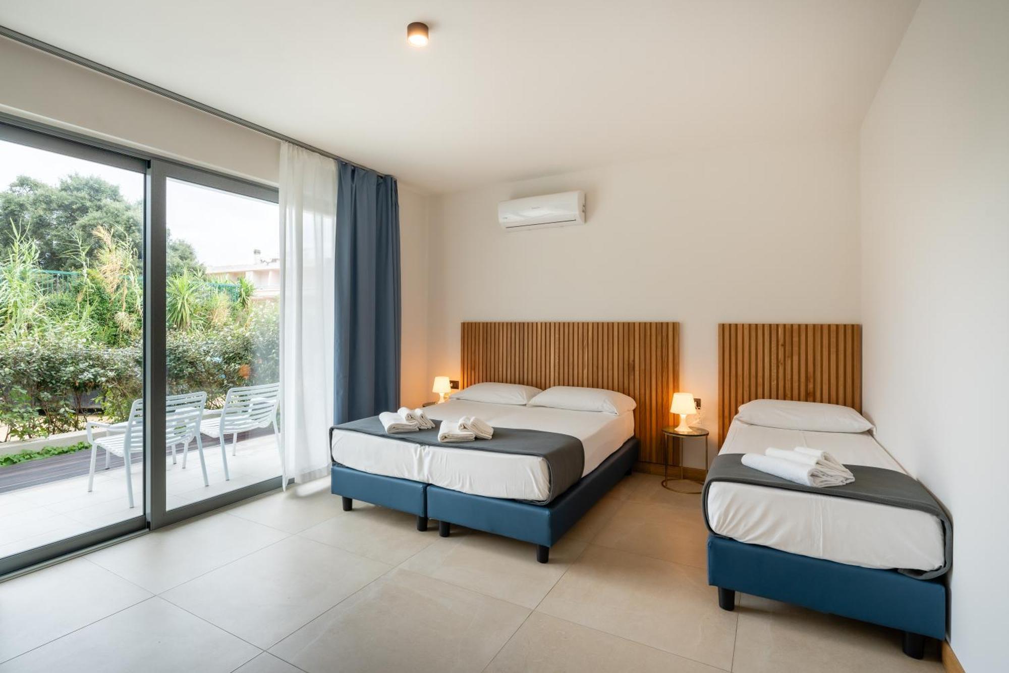 Hotel Delfino Procchio  Exteriör bild