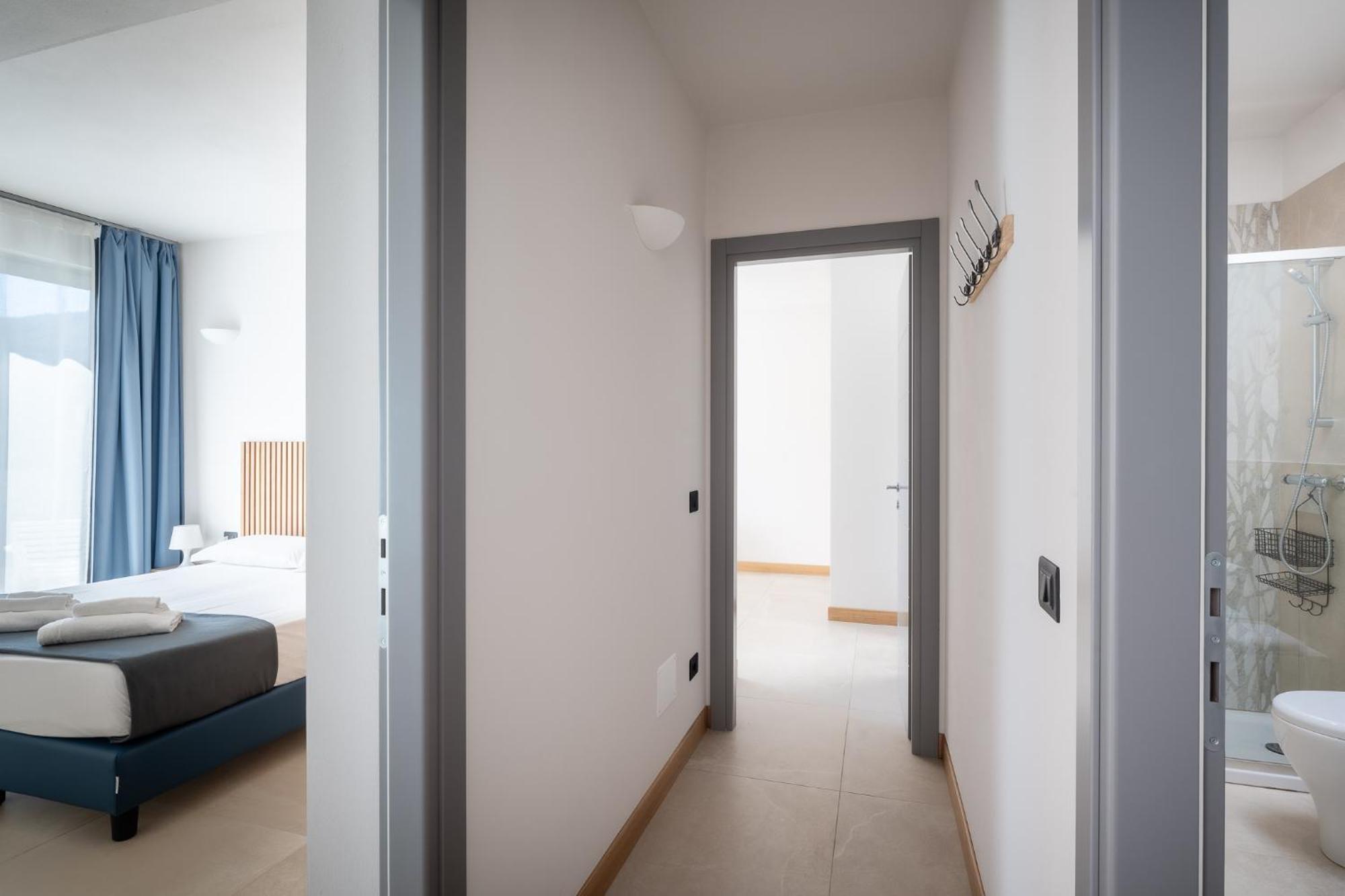 Hotel Delfino Procchio  Exteriör bild